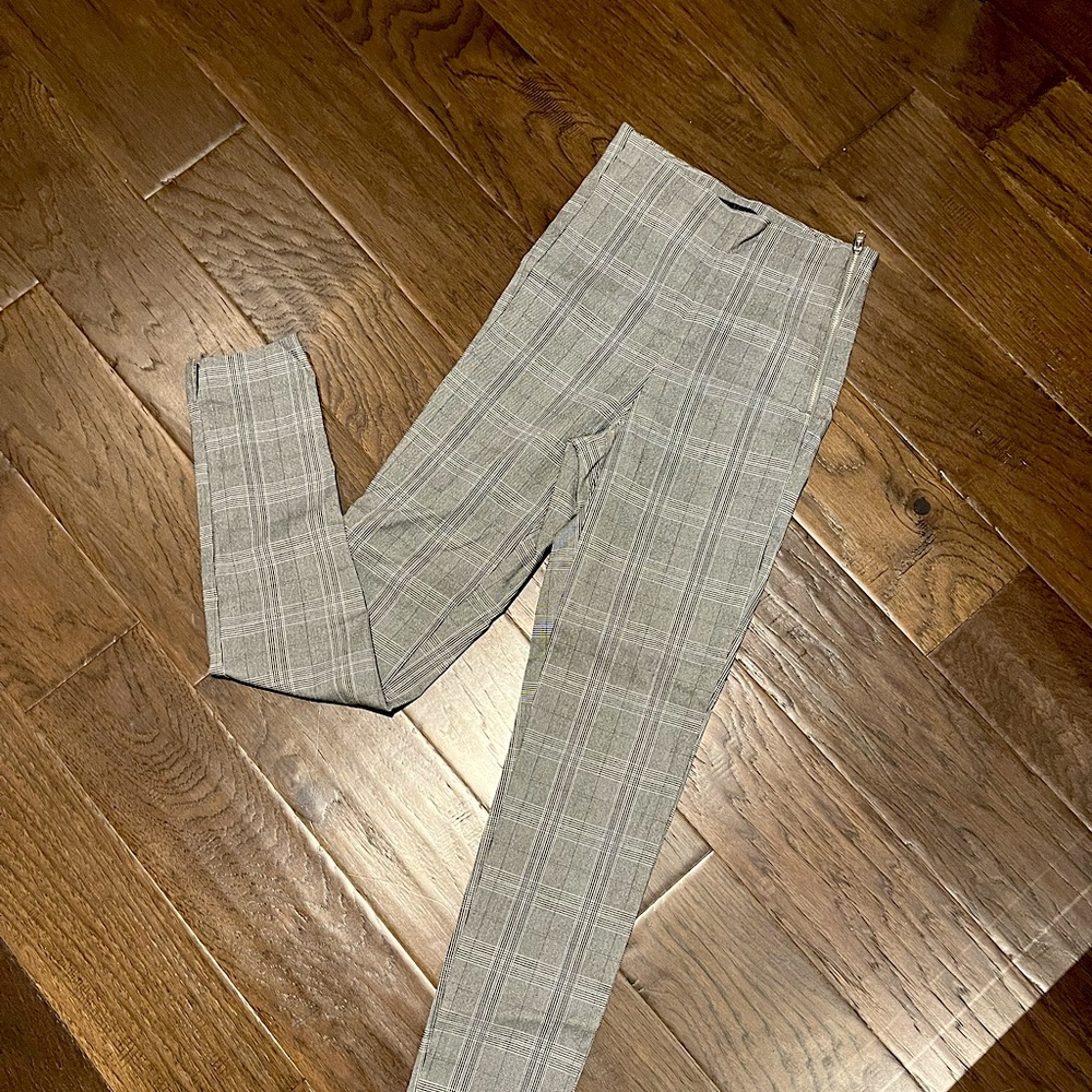 Dynamite business/business causal pants. Professional and flattering.